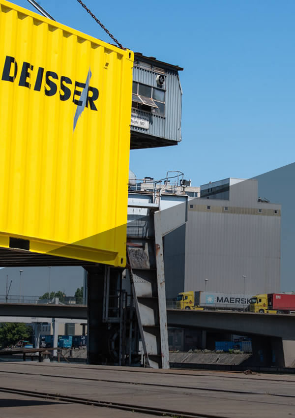 TRANSPORT LOGISTIK